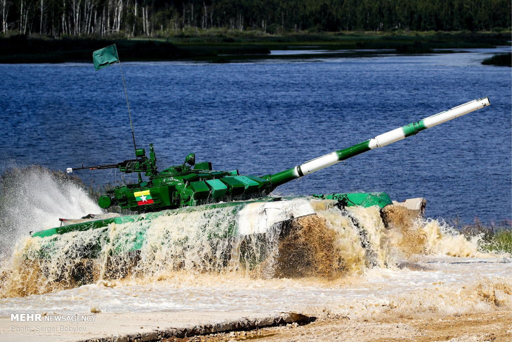 مسابقه تانک‌ها