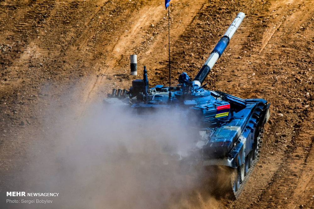 مسابقه تانک‌ها