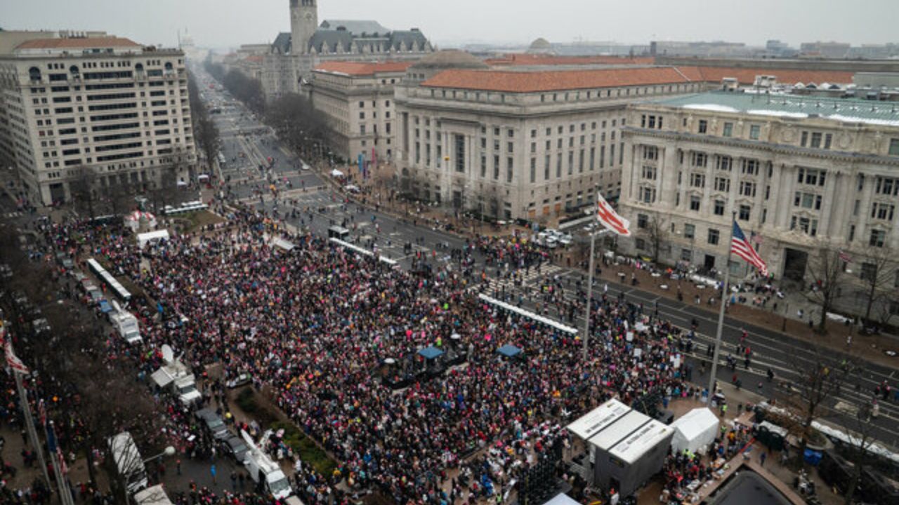 کلاه صورتی ها