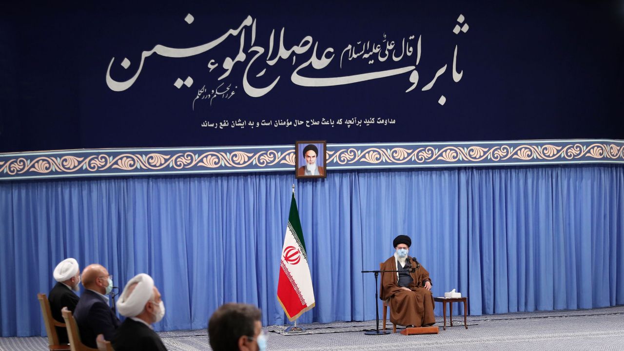 رهبر انقلاب - دیدار با شورای عالی هماهنگی اقتصادی