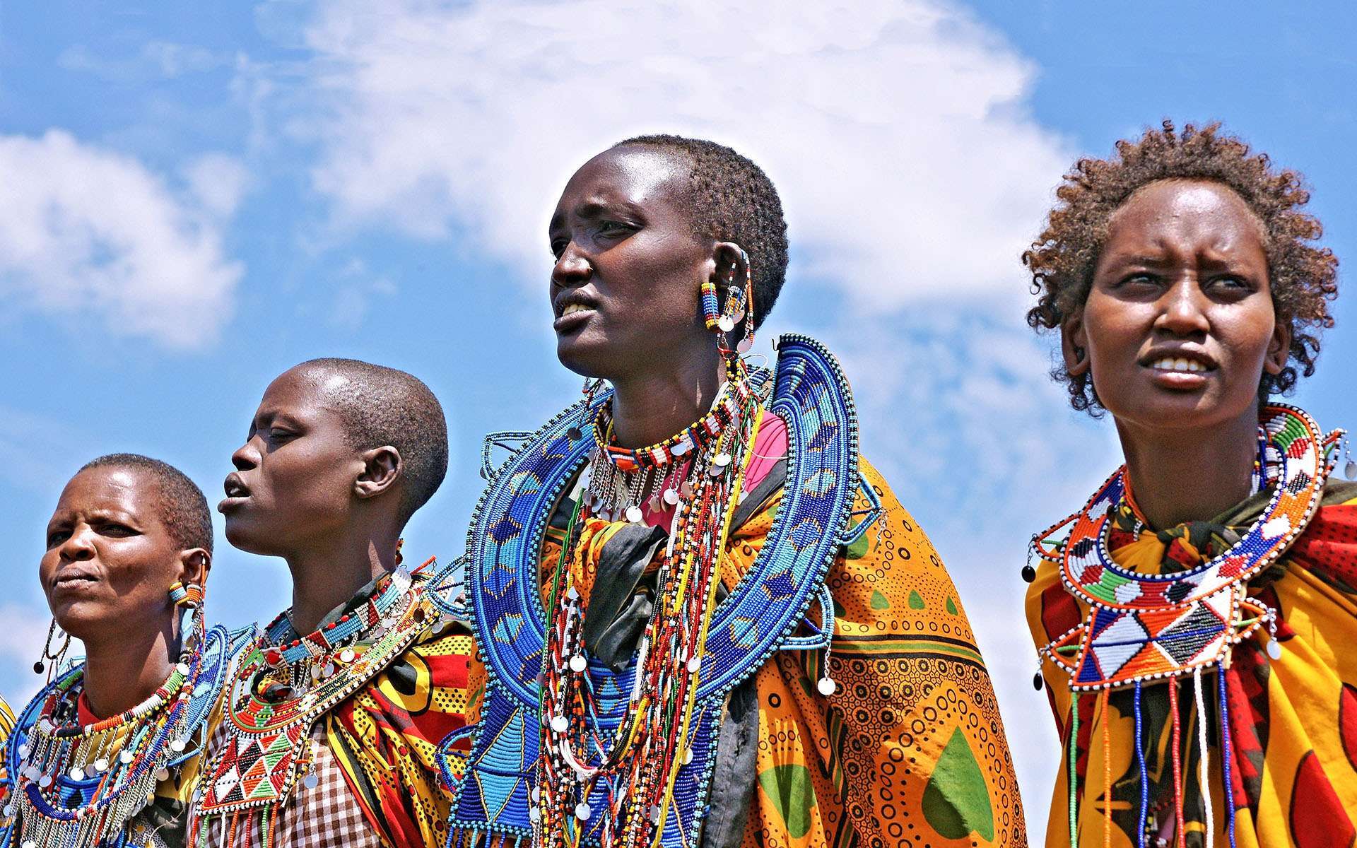 پوشش رنگی و جالب قوم ماسای