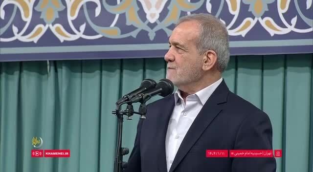 ببینید| سخنان رئیس‌جمهور در دیدار مسئولان نظام و سفرای کشورهای اسلامی با رهبرانقلاب