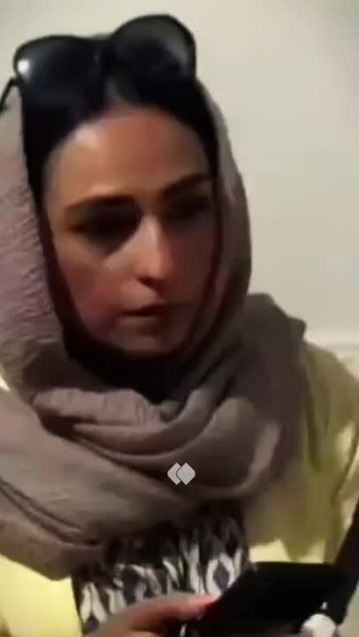 ببینید| گریه خبرنگار آمریکایی در خانه دانش‌آموز میناب