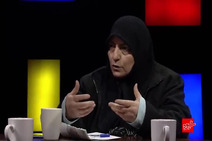 ببینید | زنان اجازه انتخاب رهبر را دارند اما اختیار فرزند و خروج از کشور را نه!