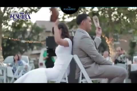 بازی جالب عروس و داماد در شب عروسی‌ + ویدئو
