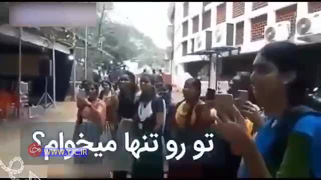 شعرخوانی غیراخلاقی امیرمهدی ژوله در هند + ویدئو