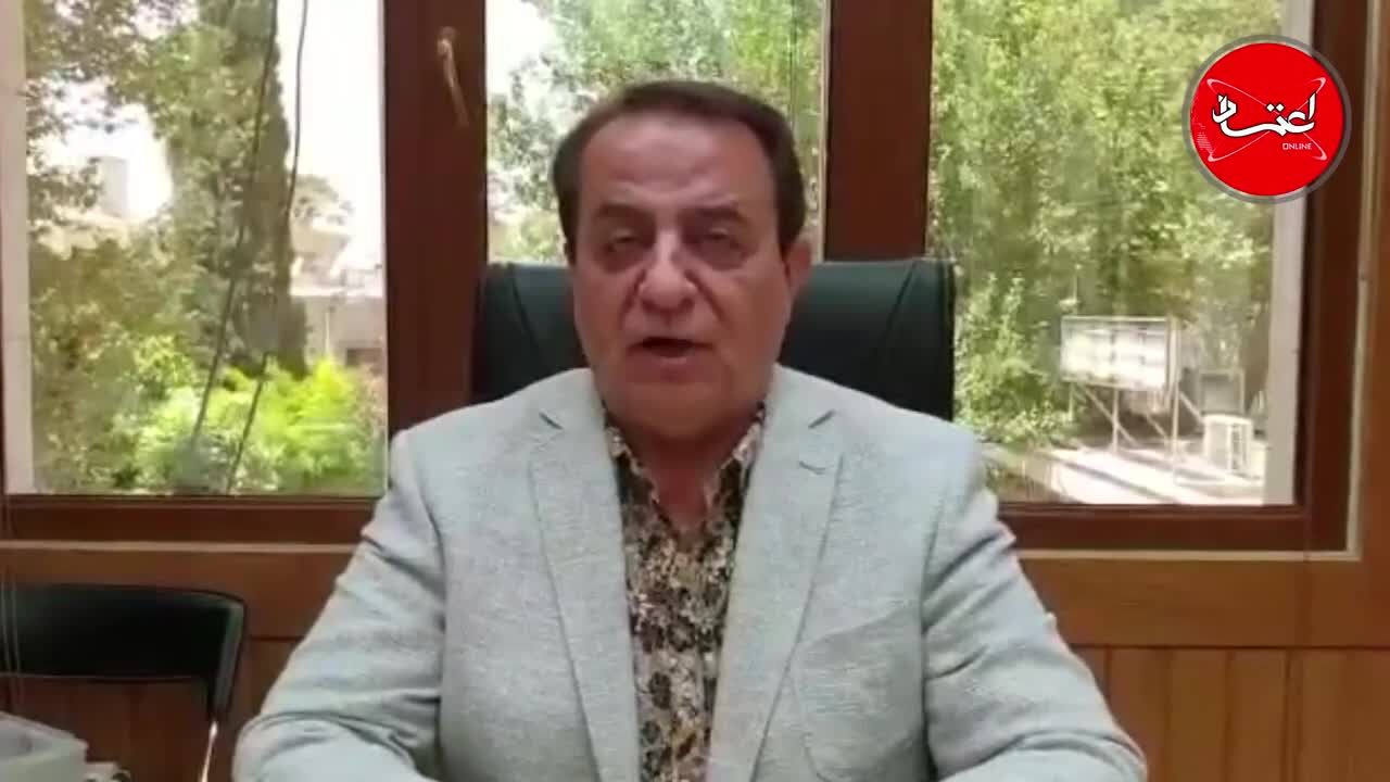 قیمت جهانی طلا 30 دلار کاهش یافت/ کاهش قیمت جهانی طلا، بهای سکه و طلا را نزولی کرد/ حباب سکه 90 هزار تومان/ با فرارسیدن ماه محرم و کاهش تقاضا حباب سکه‌های کوچک‌تر تخلیه می‌شود