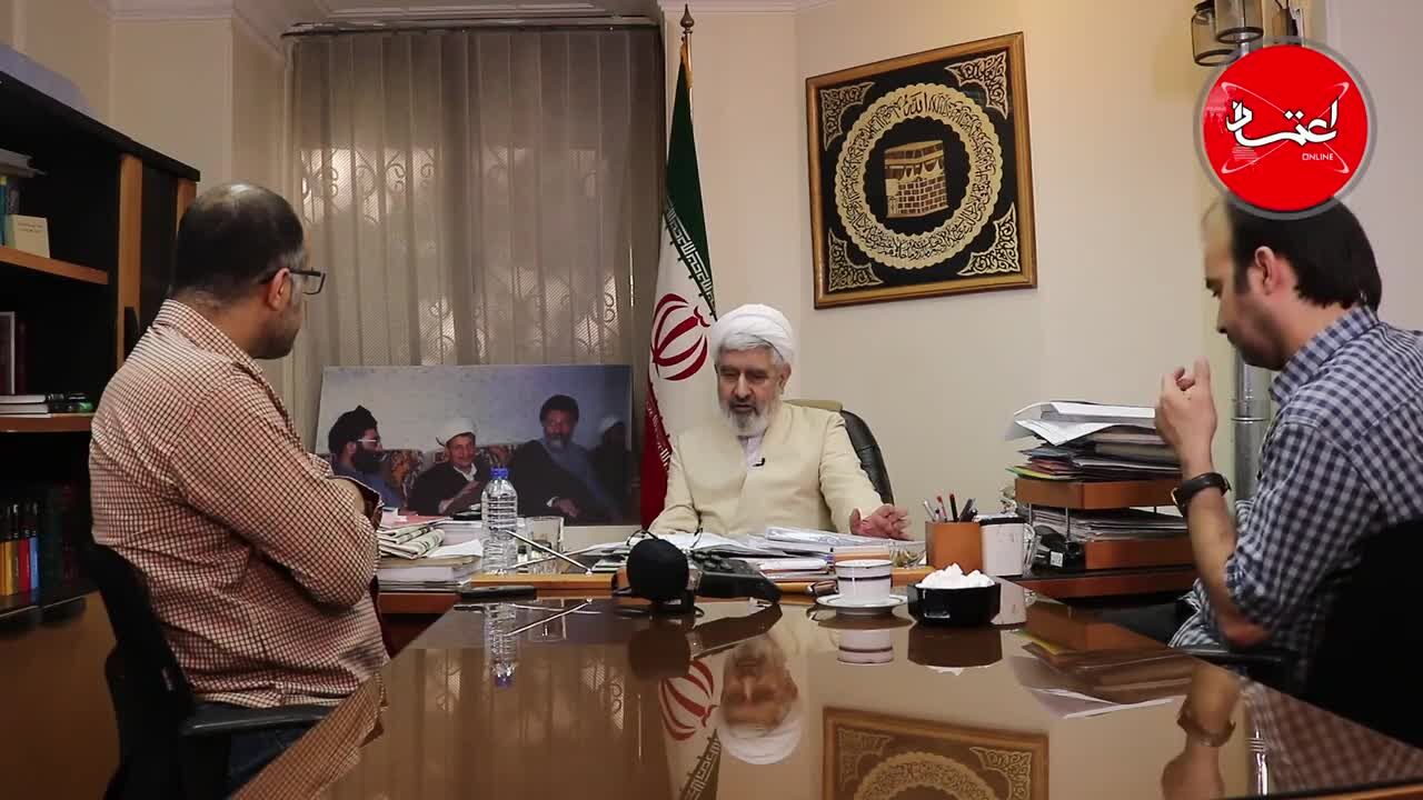 امام با کشتن منصور  مخالف بود/ نگاه  آقای میلانی مورخ به آقای بروجردی نگاه خنده‌داری است/ کسانی که به اعضای سازمان مجاهدین نزدیک می‌شدند، می‌فهمیدند آنها آدم‌هایی نیستند که معتقد باشند/ ساواک، مجاهدین خلق را به این راه کشاند/ در زندان قصر به بچه‌های سازما