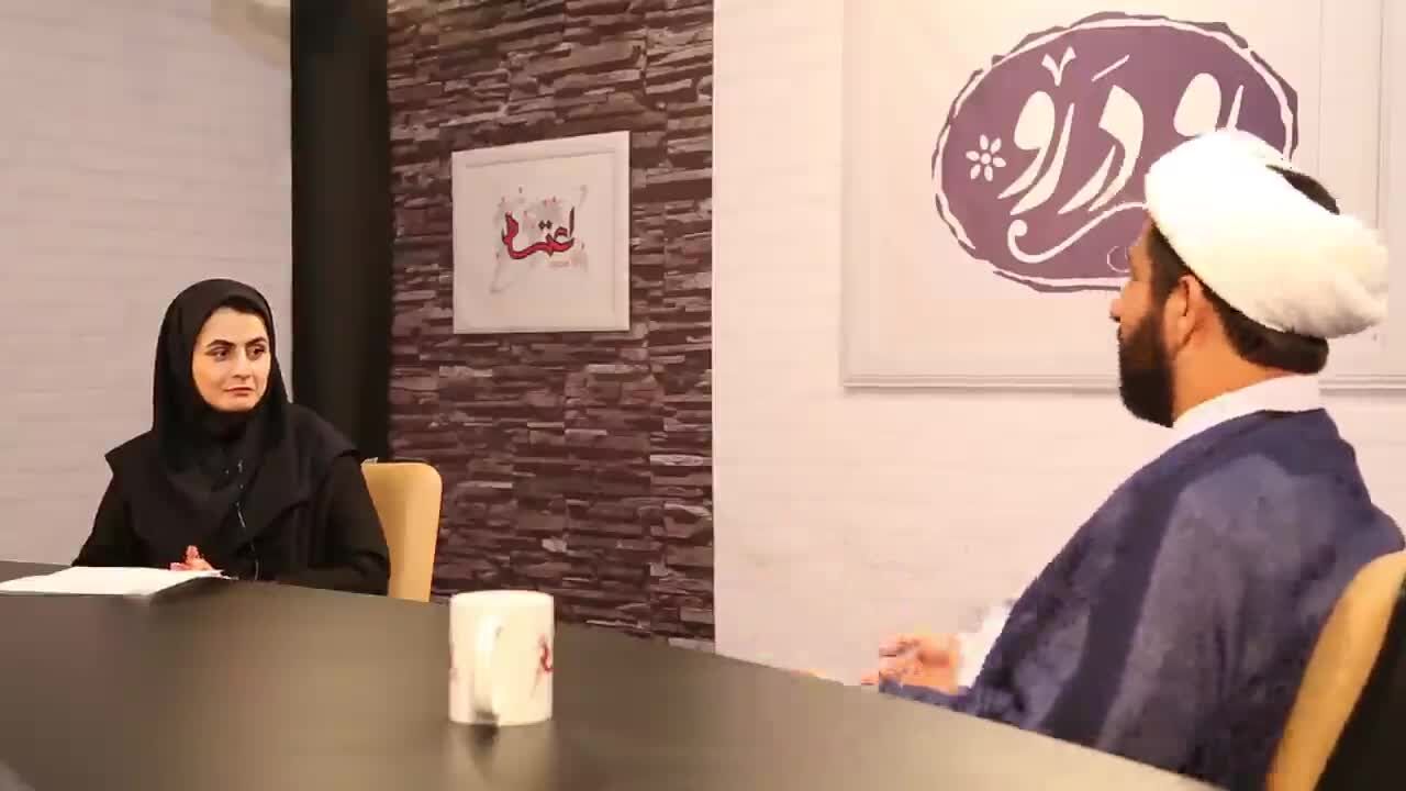 موسیقی خواجه‌امیری و چاوشی را دوست دارم/ در مجموع سه میلیون تومان حقوق می‌گیرم/ فیلم زیاد می‌بینم، البته نه فیلم و سریال‌های روتین/ نسل امروز اگر جوابش را ندهی جای دیگری می‌رود/ روحانیت باید با مردم گره بخورد/ مسئولان وقتی از اتاق کولردار به ماشین کولردار