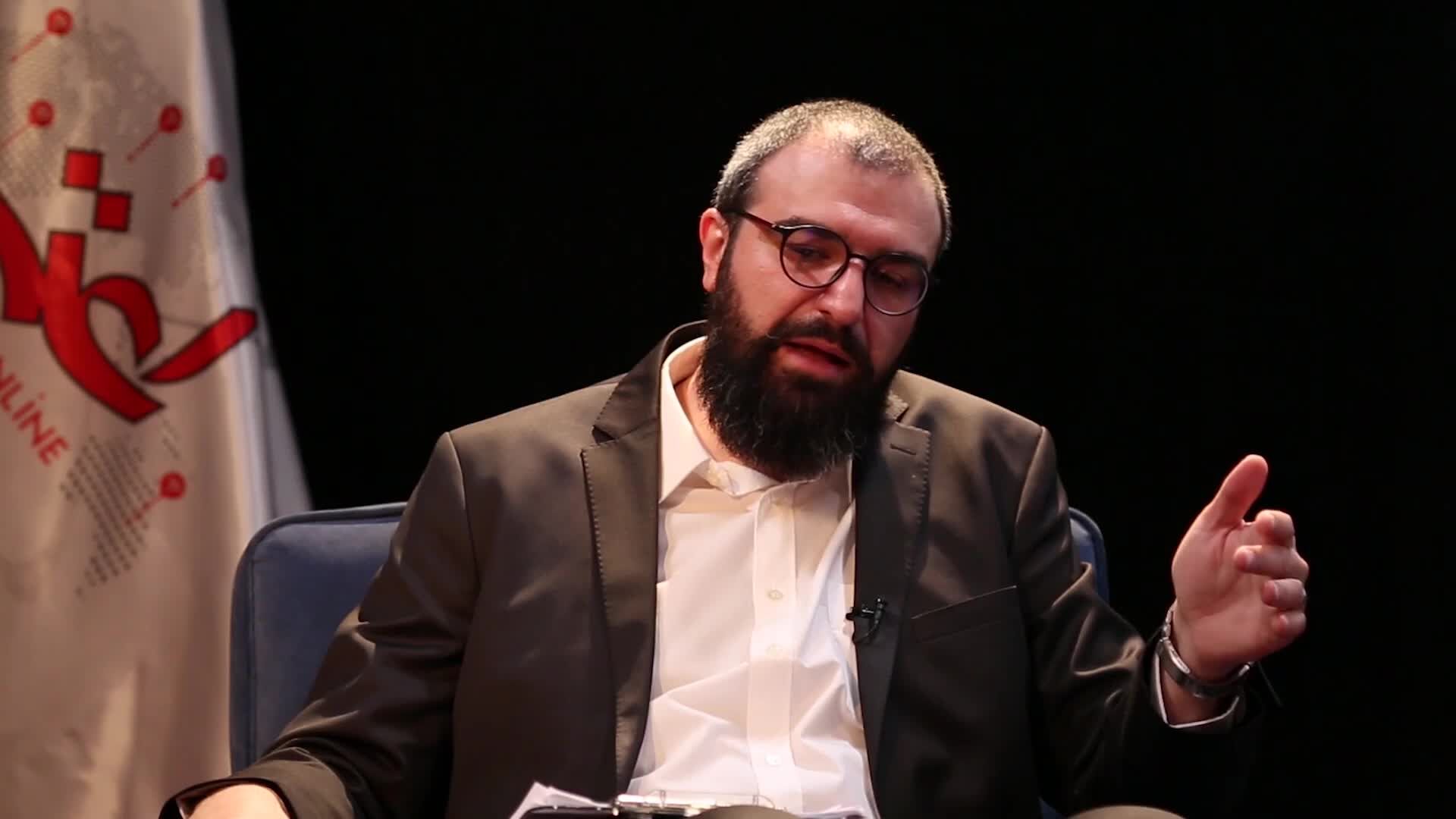 از عضویت در انجمن حجتیه و سازمان مجاهدین خلق تا دفتر سیاسی سپاه و چرایی آمریکاستیزی در گفت‌وگوی ویدئویی «اعتمادآنلاین» با عباس سلیمی‌نمین