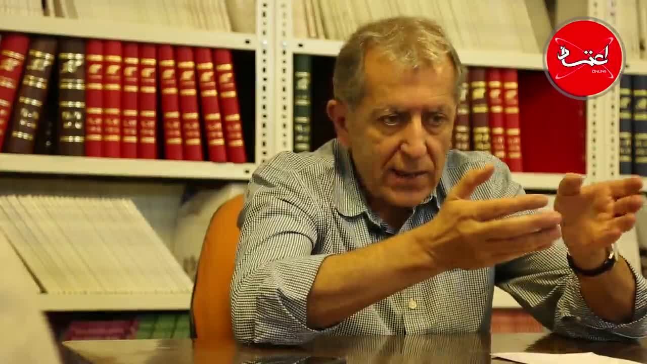 باید به برخی مشاغل غیررسمی، رسمیت بخشید