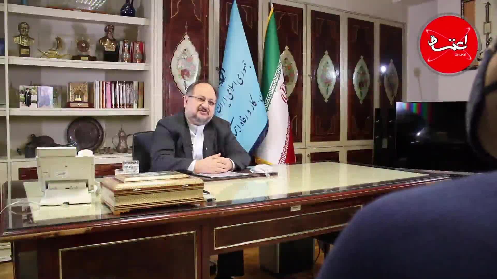 اینکه در کشور 7 میلیون نفر داشته باشیم که دارای بیمه نباشند فاجعه است/ هدفمندی یارانه‌ها پرداخت یارانه نقدی غیرهدفمند شد