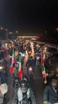 ببینید| شعار راهپیمایی خودرویی مشهدی‌ها: «این آخرین نبرده، خامنه‌ای برمی‌گرده»!