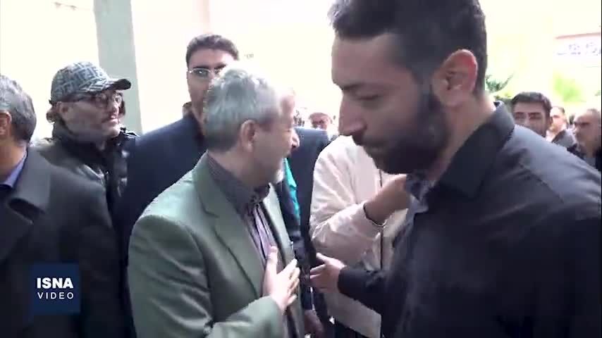 ببینید| مراسم ترحیم خواهر محمود احمدی‌نژاد در مسجد نارمک