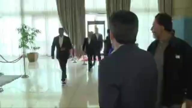 عراقچی:پاسخ ما روشن است. ما طرح‌مان را به آمریکا داده‌ایم؛ اگر در پیشرفت مذاکرات و باز شدن تنگه هرمز صداقت دارند، به شروط ما عمل کنند تا همه چیز درست شود

