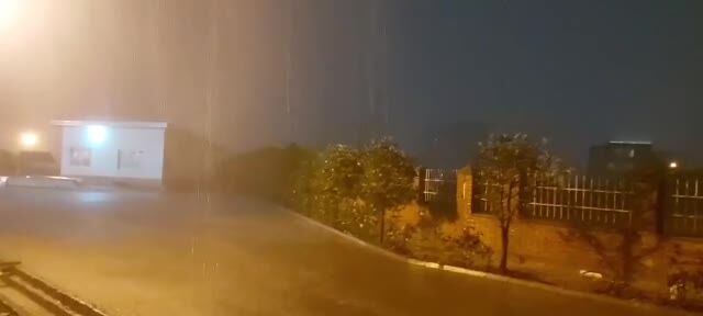 ببینید| بارش شدید باران بابلسر مازندران امشب