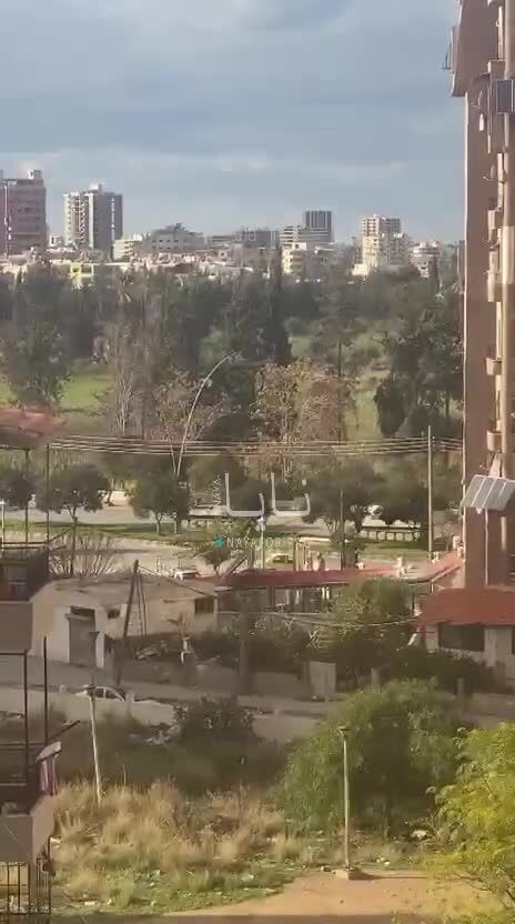 ببینید| جولانی برای سرکوب اعتراضات علوی‌ها تانک به خیابان‌های لاذقیه آورد!