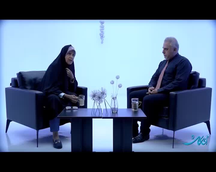 ببینید | نظر جنجالی فائزه رفسنجانی در یک برنامه: بابا خار در چشم‌شان شده بود، او را حذف کردند