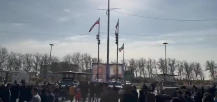 ببینید | به نمایش‌درآمدن پهپادهای شاهد 136 و موشک‌های بالستیک در مراسم راهپیمایی 22 بهمن