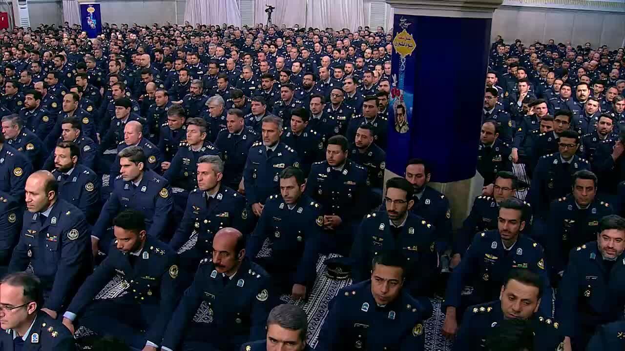 ببینید | وظیفه خواص سنگین است؛ نتیجه غفلت آن‌ها از وظیفه خود ضربه‌های سنگین تاریخی به ملت خواهد بود