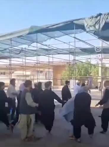 
ببینید| درگیری وحشتناک در پایانه مرزی مهران 
