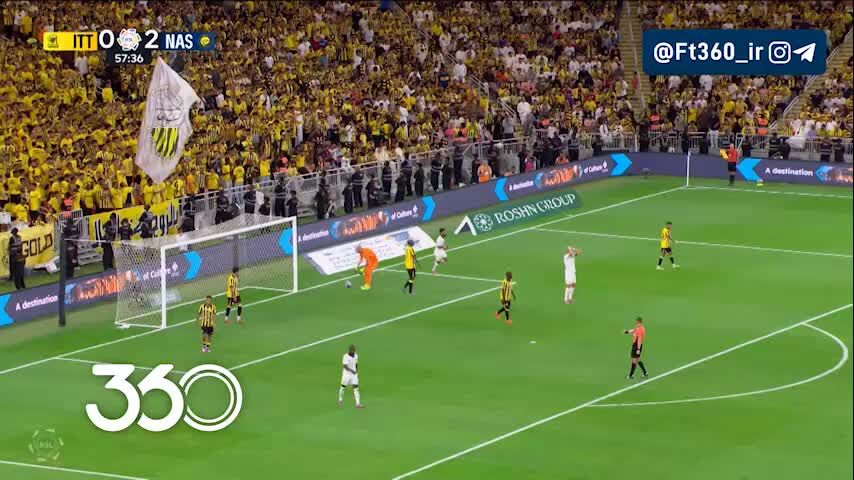 ببینید| رونالدو دروازه خالی را گل نکرد!