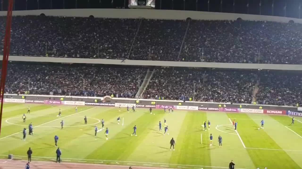 ببینید| گرم کردن‌ بازیکنان دو تیم استقلال و النصر پیش از شروع بازی