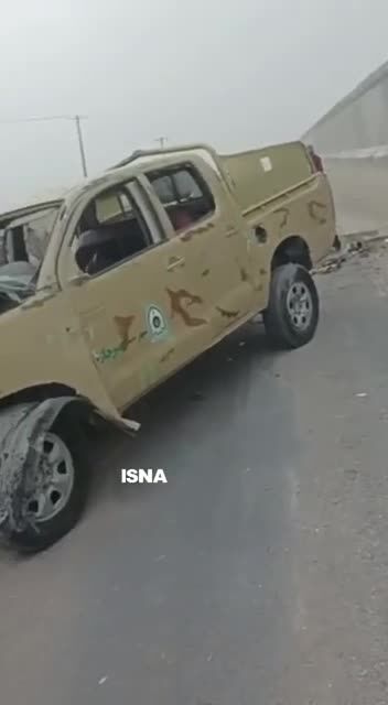 ببینید| تصاویری از سانحه رانندگی در هنگ مرزی که منجر به شهادت ۲ مامور مرزبانی شد